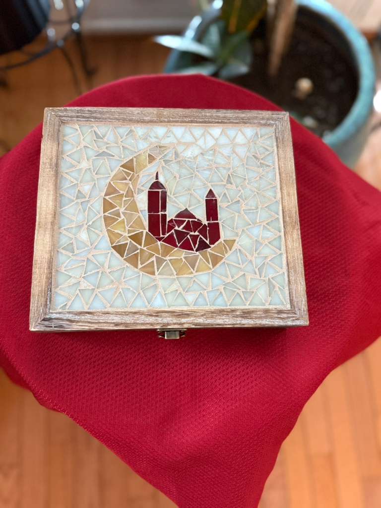 Ramadan Keepsake Box with crescent moon mosaic